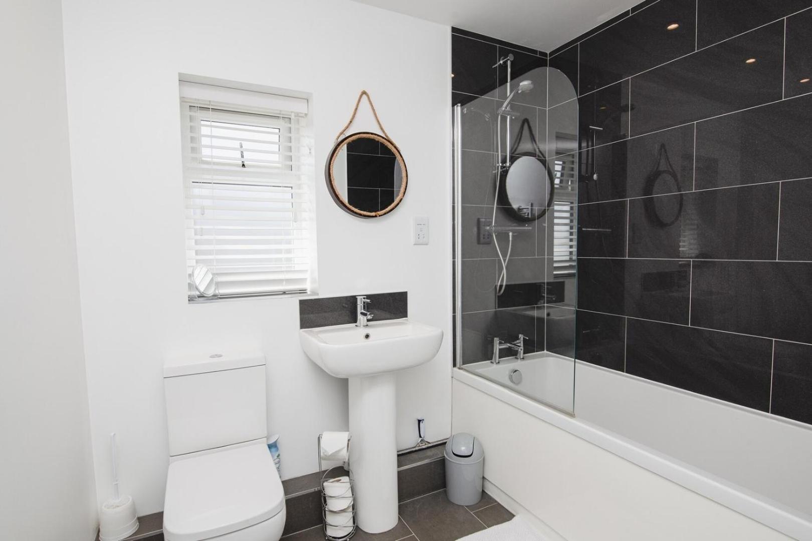 Villa New 2Bd Pontac Flat In The Heart Of Didcot Exterior foto